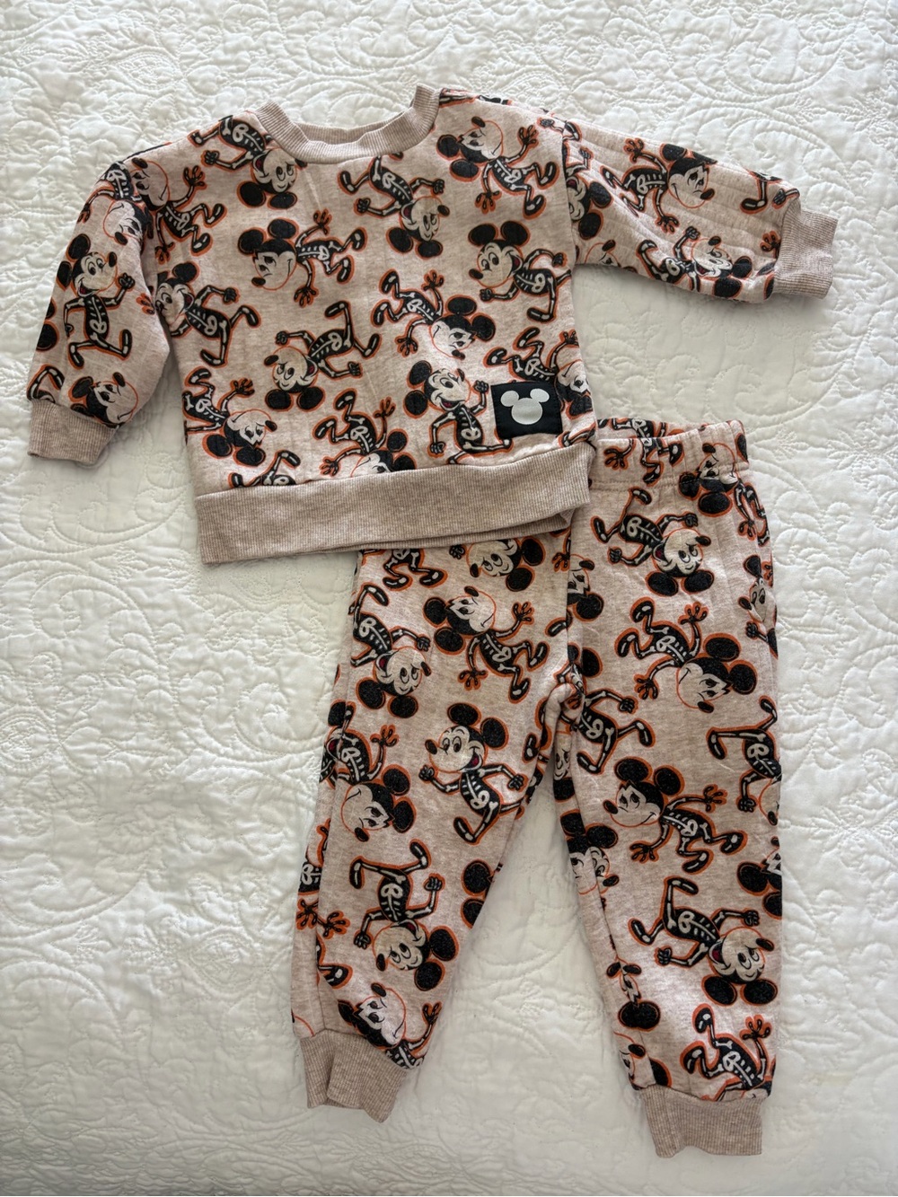 Disney Halloween Mickey Mouse Two-Piece Set glows in the dark